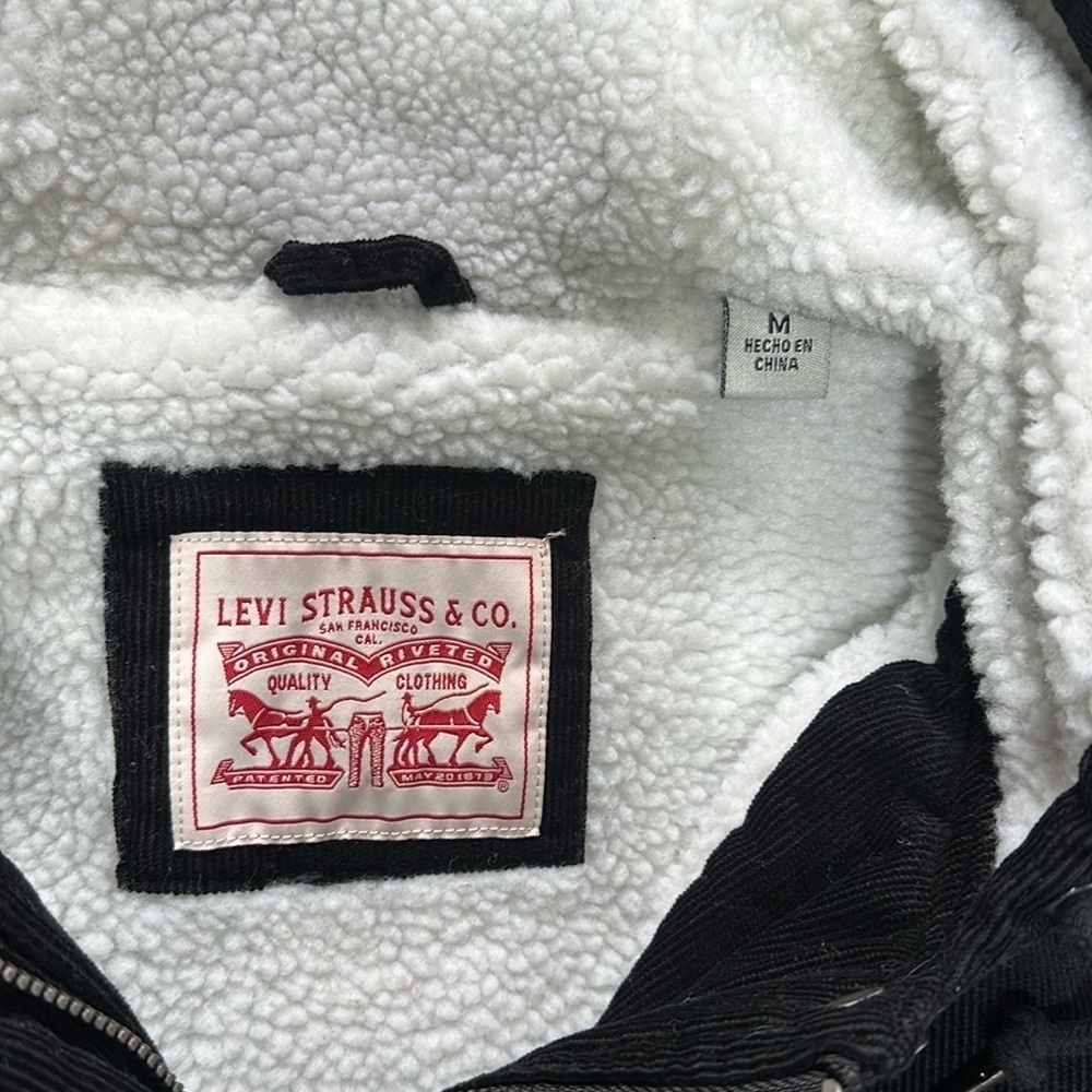 Levi's black Women's The Mia Corduroy Hooded Sherpa Trucker zip button Jacket - Picture 8 of 9